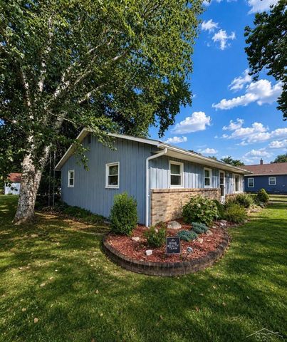 21991 Huron River Drive, Huron Twp, MI 48164