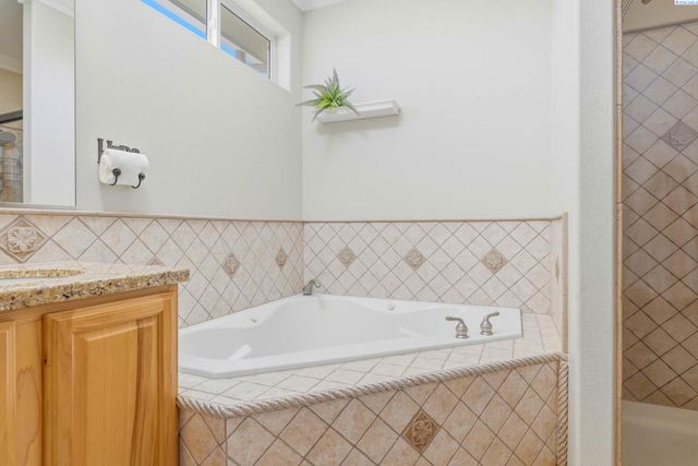 21411 S Clodfelter, Kennewick, WA 99338