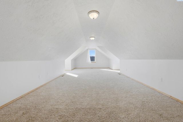 21411 S Clodfelter, Kennewick, WA 99338