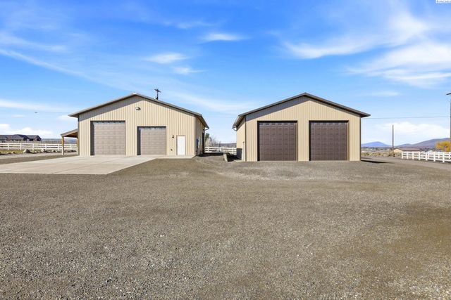 21411 S Clodfelter, Kennewick, WA 99338