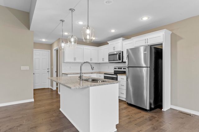 876 E Ozark Jubilee Road, Nixa, MO 65714