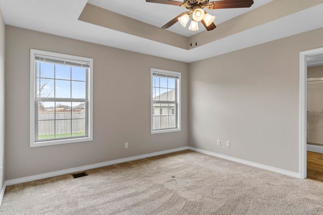 876 E Ozark Jubilee Road, Nixa, MO 65714