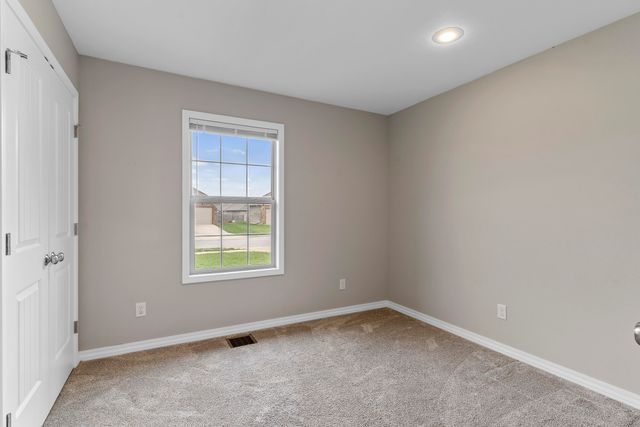 876 E Ozark Jubilee Road, Nixa, MO 65714