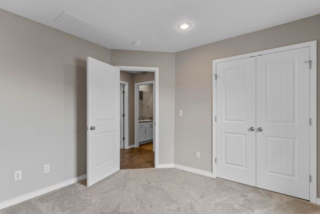 876 E Ozark Jubilee Road, Nixa, MO 65714