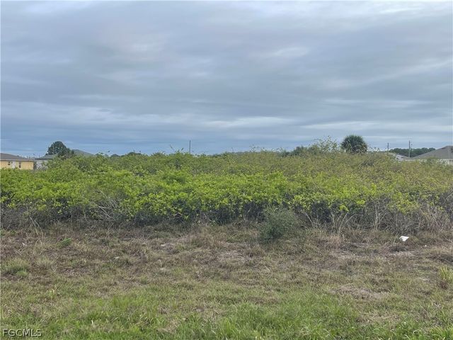 8015 Marsh CIR, Labelle, FL 33935