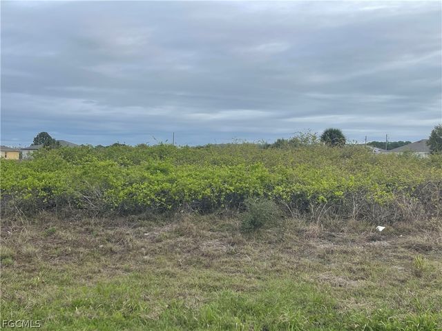 8015 Marsh CIR, Labelle, FL 33935