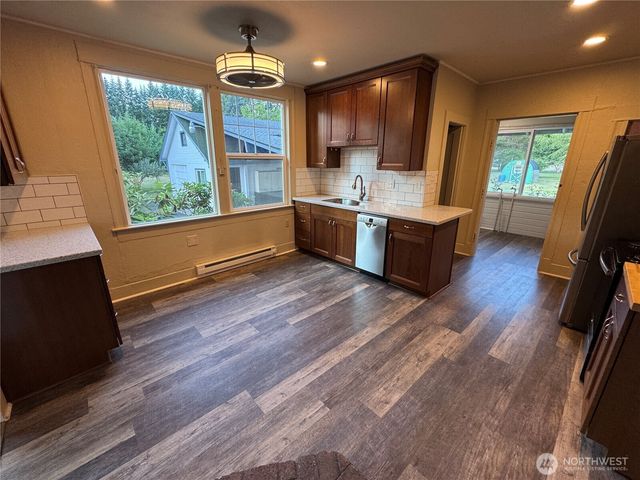 2520 Eureka Avenue, Centralia, WA 98531