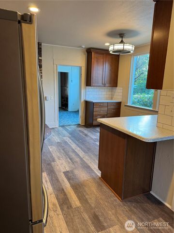 2520 Eureka Avenue, Centralia, WA 98531