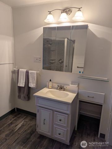 2520 Eureka Avenue, Centralia, WA 98531