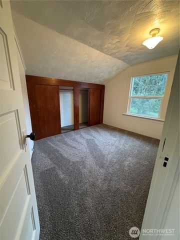 2520 Eureka Avenue, Centralia, WA 98531