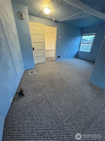 2520 Eureka Avenue, Centralia, WA 98531