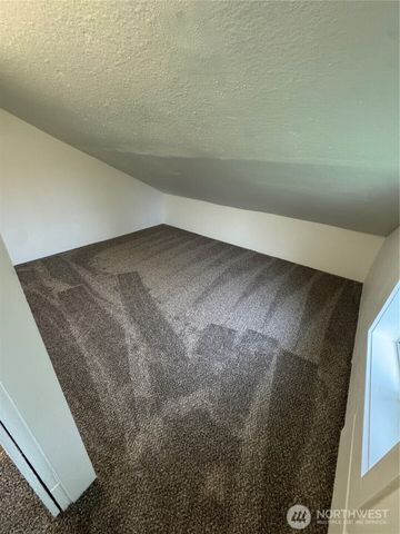 2520 Eureka Avenue, Centralia, WA 98531