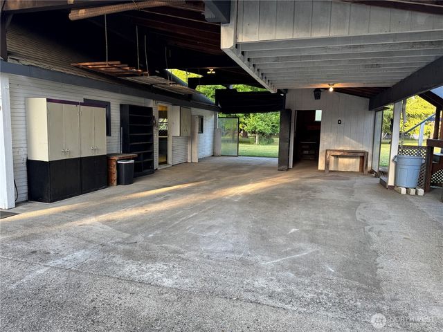 2520 Eureka Avenue, Centralia, WA 98531