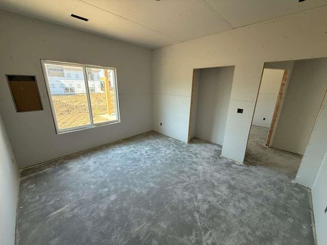 5079 N Toben Dr., Bel Aire, KS 67226