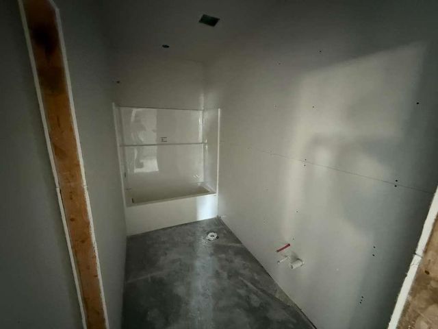 5079 N Toben Dr., Bel Aire, KS 67226