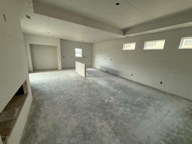 5079 N Toben Dr., Bel Aire, KS 67226