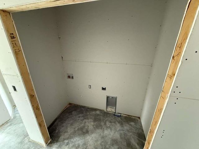 5079 N Toben Dr., Bel Aire, KS 67226