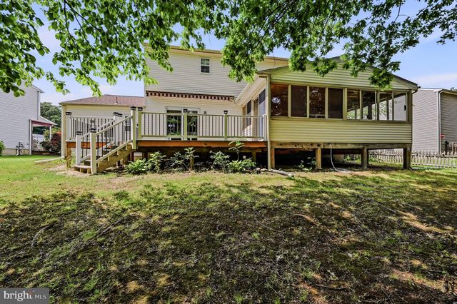 102 AVIGNON CT, Newark, DE 19702