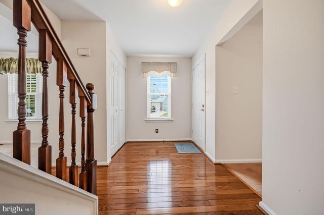 102 AVIGNON CT, Newark, DE 19702