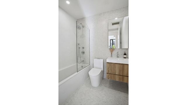 54 DUPONT Street TH1, New York City, NY 11222