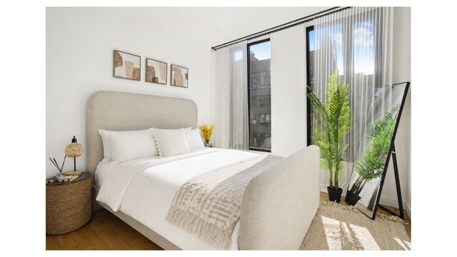 54 DUPONT Street TH1, New York City, NY 11222