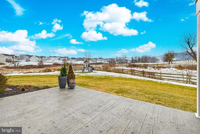 101 DARLINGTON CT, New Providence, PA 17560