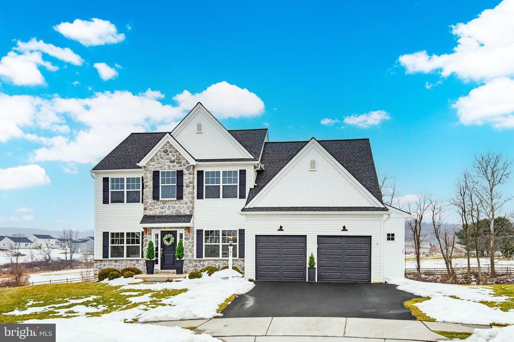 101 DARLINGTON CT, New Providence, PA 17560