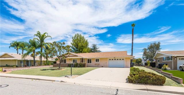 28030 Radford Drive, Menifee, CA 92586