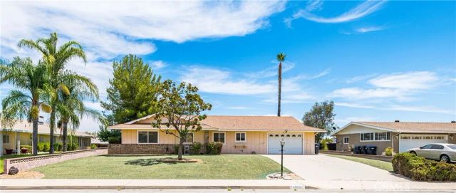 28030 Radford Drive, Menifee, CA 92586