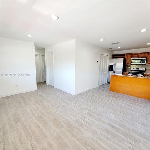 13271 SW 17th Ln 6-25, Miami, FL 33175