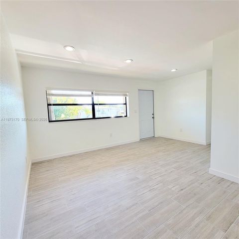 13271 SW 17th Ln 6-25, Miami, FL 33175