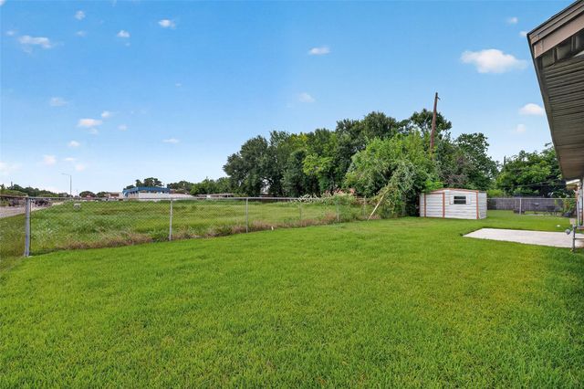 4701 Crepe Myrtle Lane, Pasadena, TX 77505