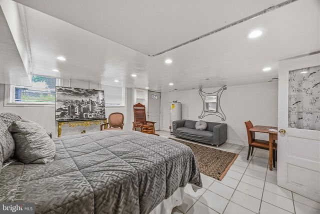 1205 4TH ST NW, Washington, DC 20001