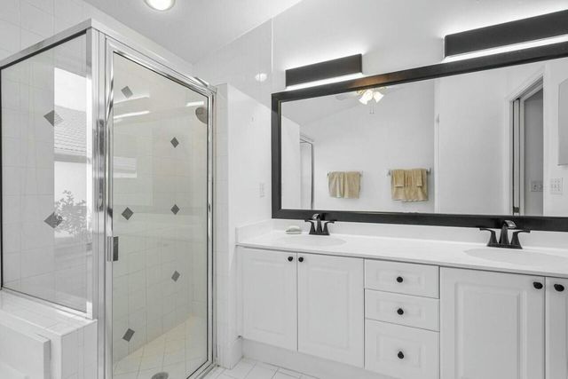 1643 Oak Berry Circle, Wellington, FL 33414