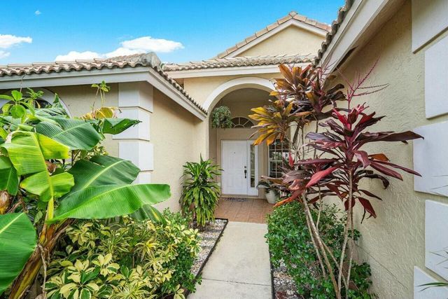 1643 Oak Berry Circle, Wellington, FL 33414