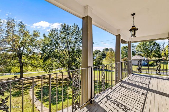 2829 W Ellison Drive, Springfield, MO 65810