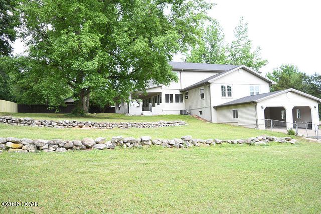 2829 W Ellison Drive, Springfield, MO 65810