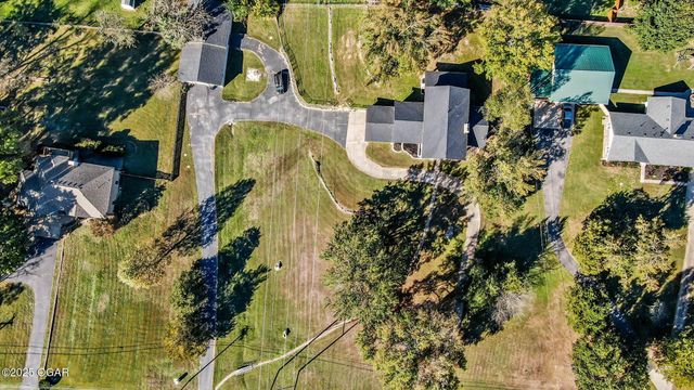 2829 W Ellison Drive, Springfield, MO 65810