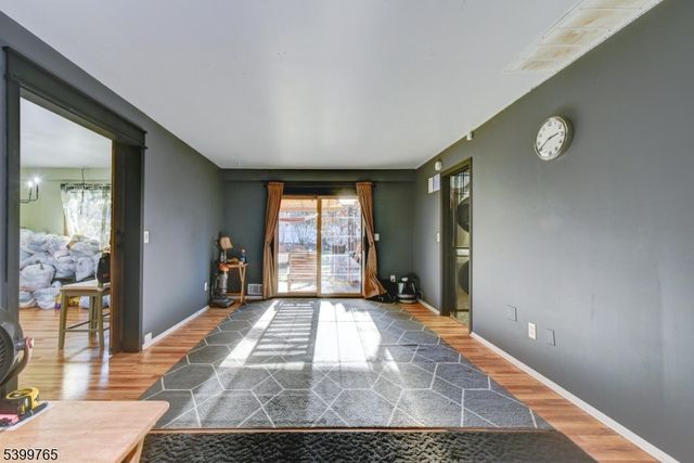 88 Stratton St S, Piscataway Twp., NJ 08854