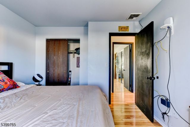 88 Stratton St S, Piscataway Twp., NJ 08854