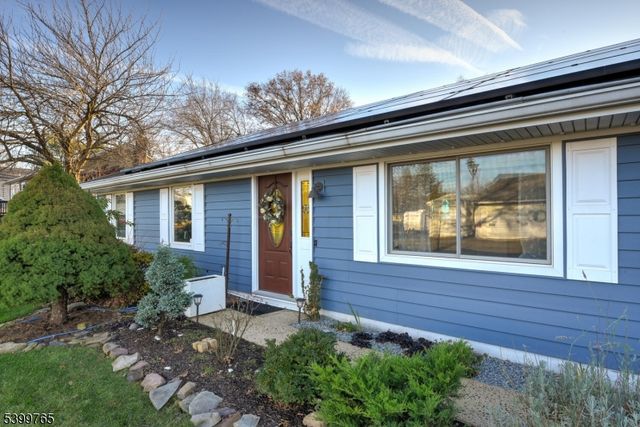 88 Stratton St S, Piscataway Twp., NJ 08854