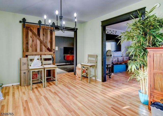 88 Stratton St S, Piscataway Twp., NJ 08854