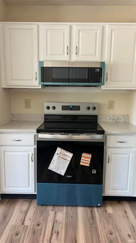 5404 W Wedgewood Lane, Muncie, IN 47304