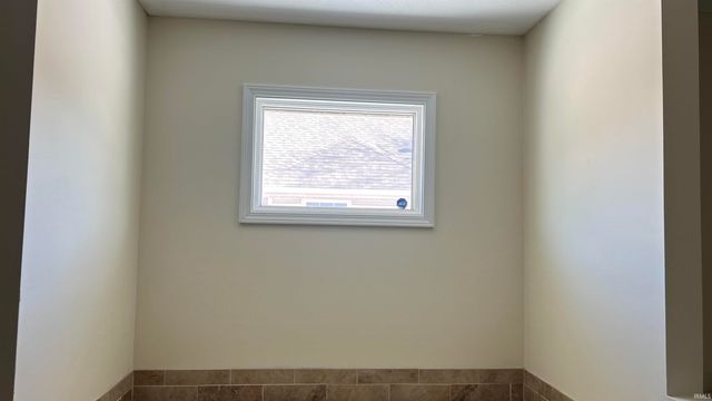 5404 W Wedgewood Lane, Muncie, IN 47304