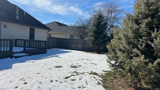 5404 W Wedgewood Lane, Muncie, IN 47304