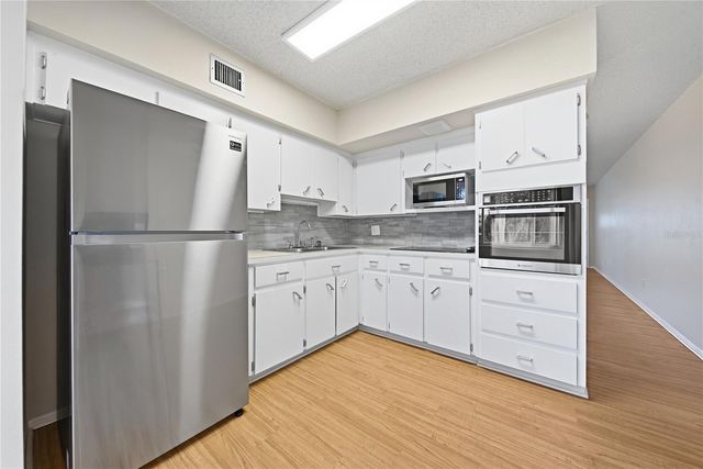 2458 FLORENTINE WAY 34, Clearwater, FL 33763