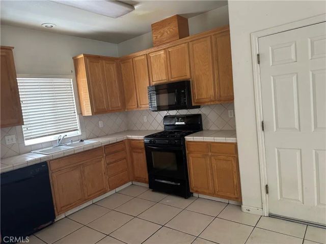 692 Gateway, Merced, CA 95340