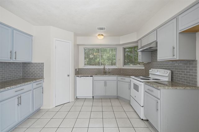 13723 Smokey Trail Drive, Houston, TX 77041