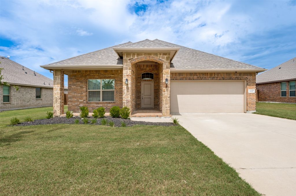 3437 Eloise Lane, Krum, TX 76249