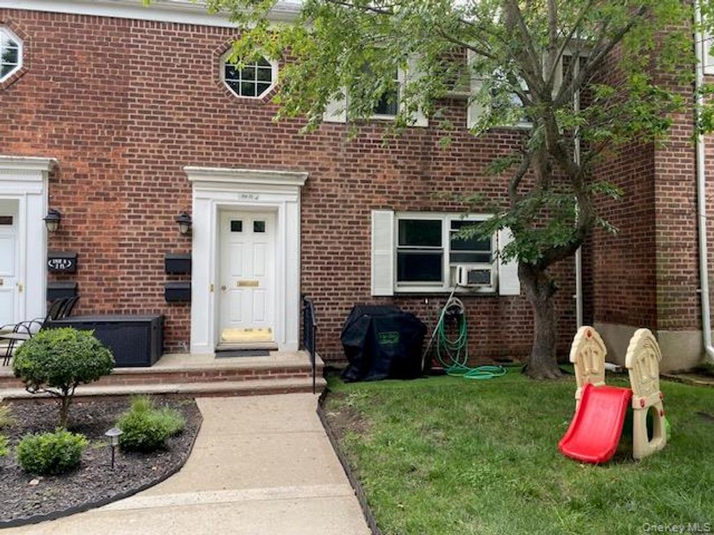264-25 Langston Avenue A-1, Glen Oaks, NY 11004